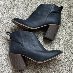 BP Black ankle booties